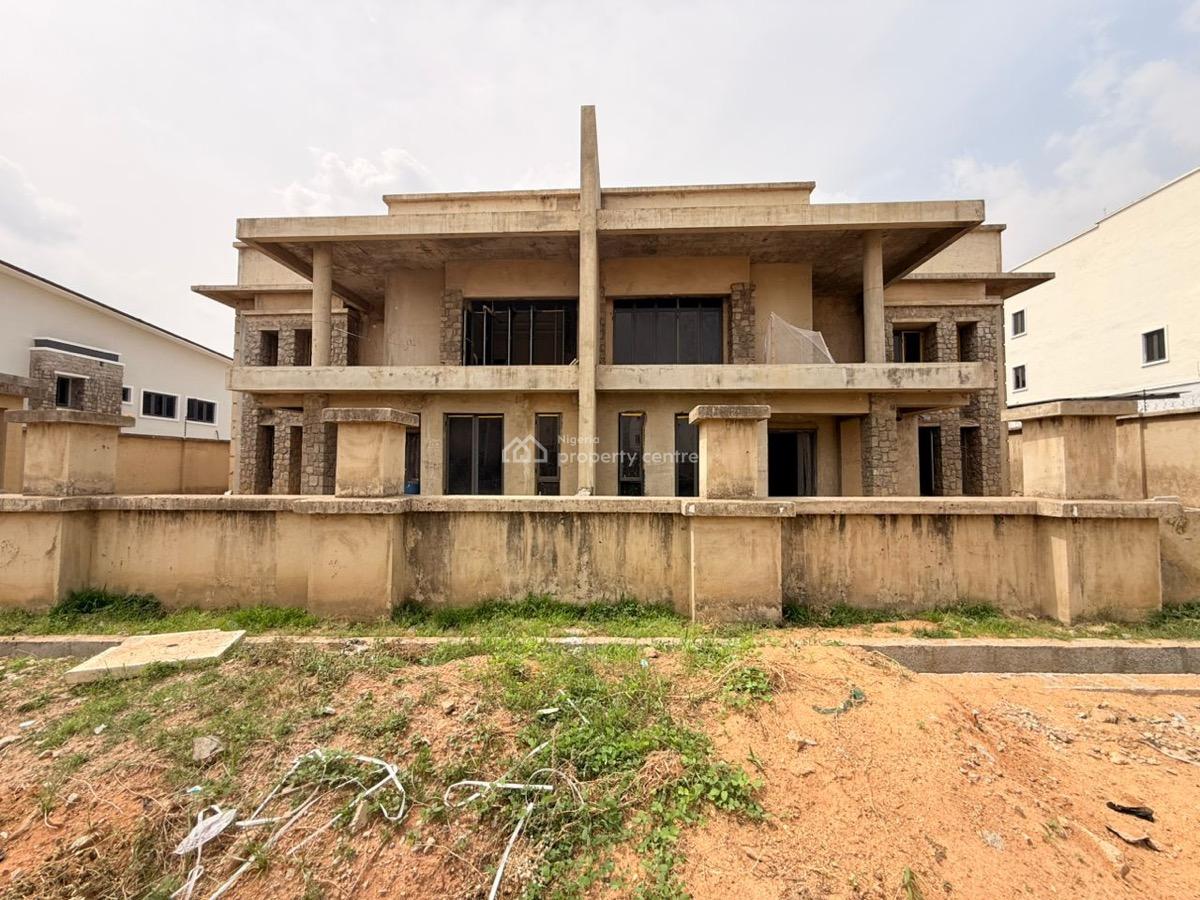 Spacious 4 Bedroom Semi Detached Duplex with Bq., Secured Neighborhood, Kado, Abuja, Semi-detached Duplex for Sale
