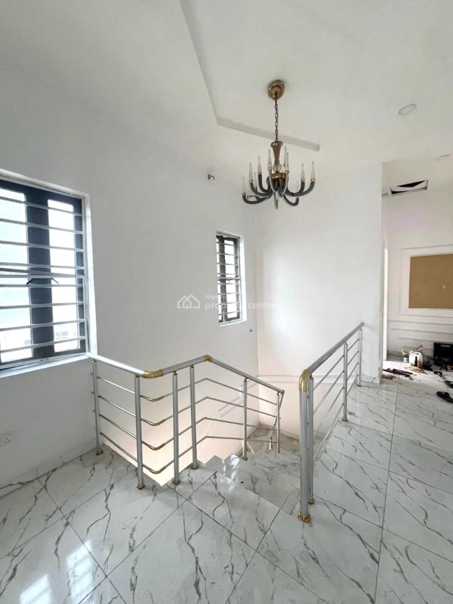 𝐌𝐀𝐈𝐍𝐓𝐀𝐈𝐍𝐄𝐃 5 𝐁𝐄𝐃𝐑𝐎𝐎𝐌 𝐃𝐄𝐓𝐀𝐂𝐇𝐄𝐃 𝐃𝐔𝐏𝐋𝐄𝐗, Chevron, Lekki, Lekki Phase 2, Lekki, Lagos, Detached Duplex for Rent