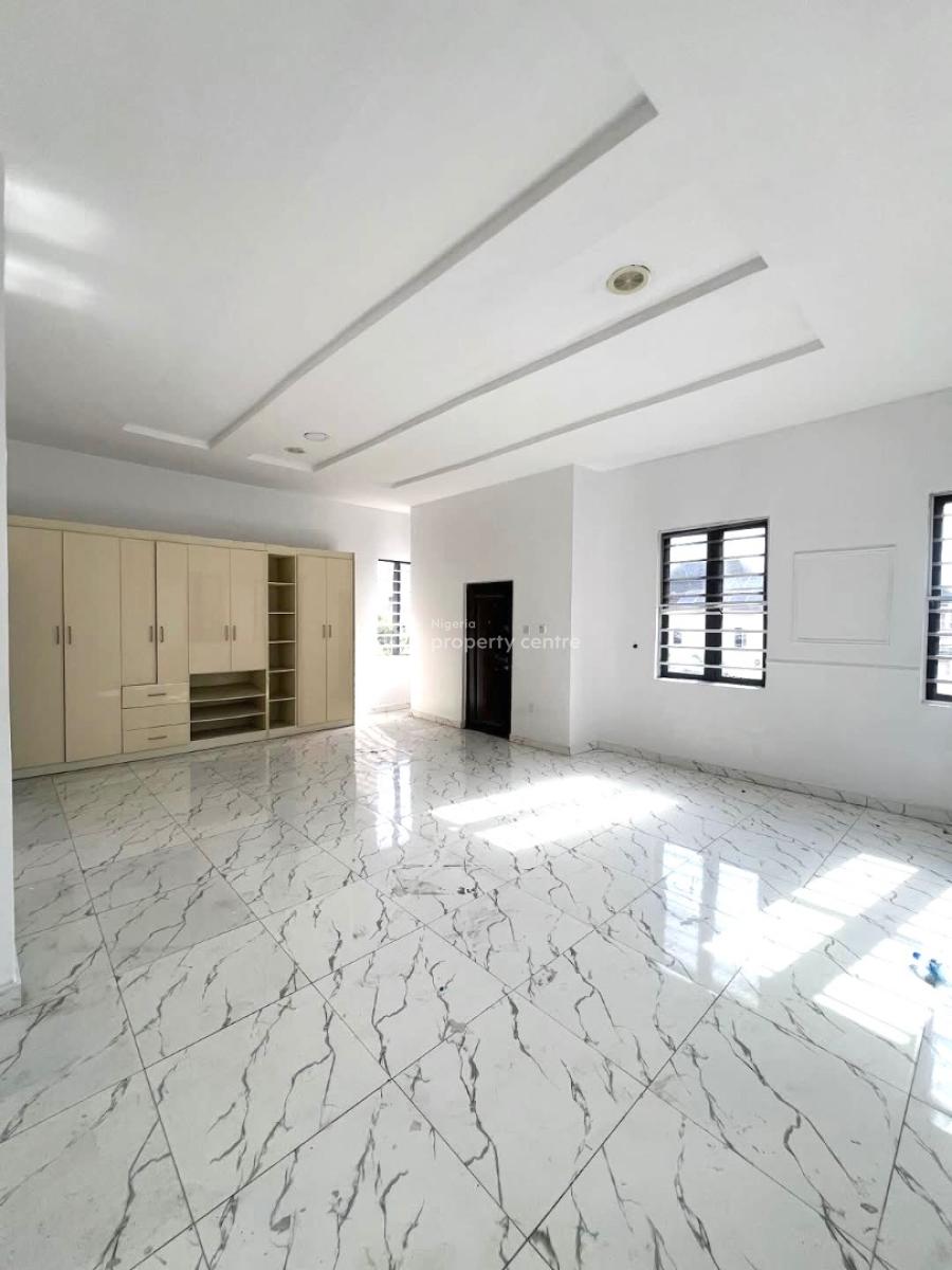 𝐌𝐀𝐈𝐍𝐓𝐀𝐈𝐍𝐄𝐃 5 𝐁𝐄𝐃𝐑𝐎𝐎𝐌 𝐃𝐄𝐓𝐀𝐂𝐇𝐄𝐃 𝐃𝐔𝐏𝐋𝐄𝐗, Chevron, Lekki, Lekki Phase 2, Lekki, Lagos, Detached Duplex for Rent