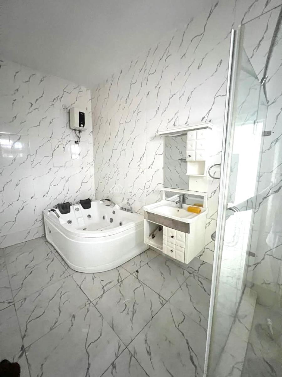 𝐌𝐀𝐈𝐍𝐓𝐀𝐈𝐍𝐄𝐃 5 𝐁𝐄𝐃𝐑𝐎𝐎𝐌 𝐃𝐄𝐓𝐀𝐂𝐇𝐄𝐃 𝐃𝐔𝐏𝐋𝐄𝐗, Chevron, Lekki, Lekki Phase 2, Lekki, Lagos, Detached Duplex for Rent