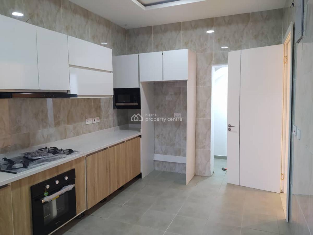 Luxury 4 Bedroom Terraced with a Bq, Lekki Phase 1, Lekki, Lagos, Terraced Duplex for Rent