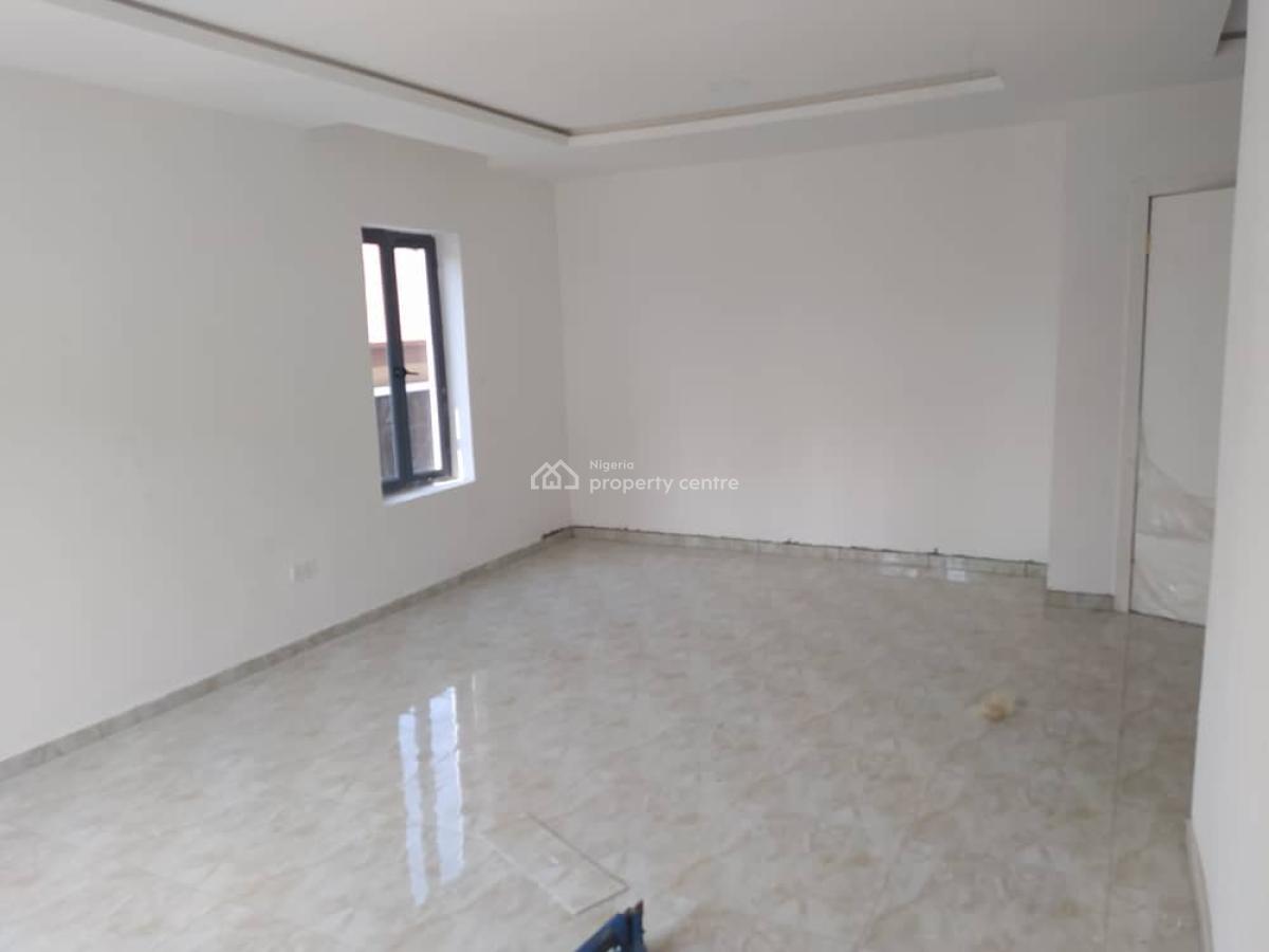 Luxury 4 Bedroom Terraced with a Bq, Lekki Phase 1, Lekki, Lagos, Terraced Duplex for Rent
