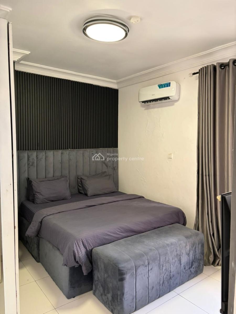 Executive & Fully Furnished Serviced 2 Bedroom Apartment, Admiralty Way, Lekki Phase 1., Lekki, Lagos, Flat / Apartment for Rent