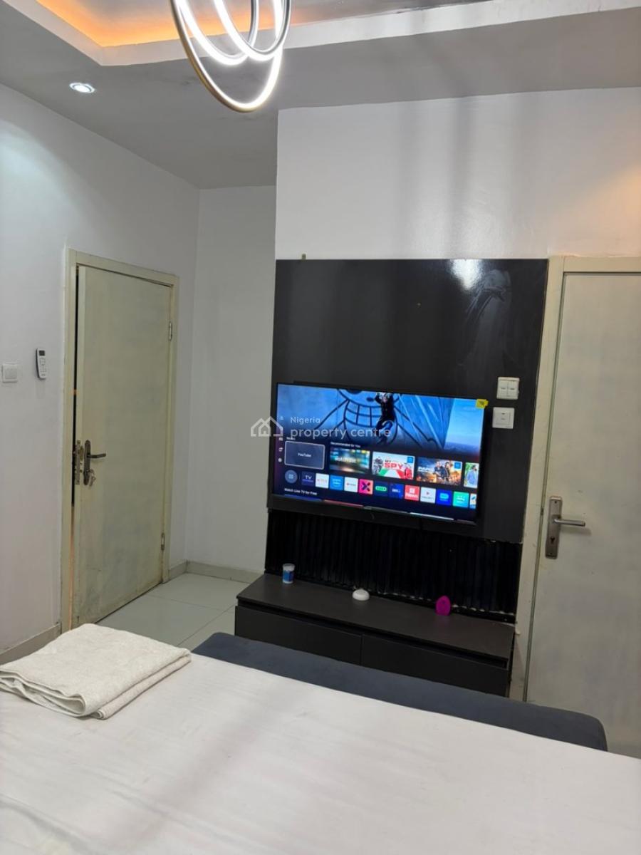 Executive & Fully Furnished Serviced 2 Bedroom Apartment, Admiralty Way, Lekki Phase 1., Lekki, Lagos, Flat / Apartment for Rent