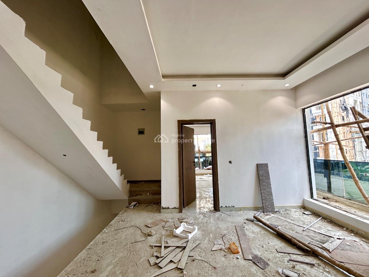 Spacious 4 Bedroom Terrace Duplex, Off Freedom Way, Lekki Phase 1, Lekki, Lagos, Terraced Duplex for Sale