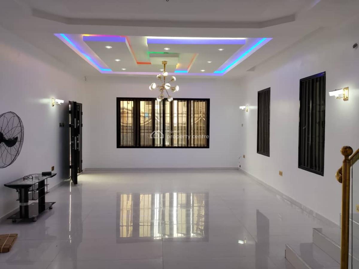 Spacious 3-bedroom Detached Duplex + Extra Room, Wuye, Abuja, Semi-detached Duplex for Rent