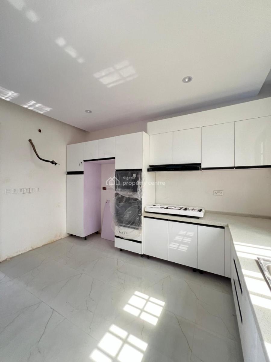 Exquisite 3 Bedroom Apartment with an Elevator in a Well Secured Estate, Ikoyi, Lagos, Flat / Apartment for Sale