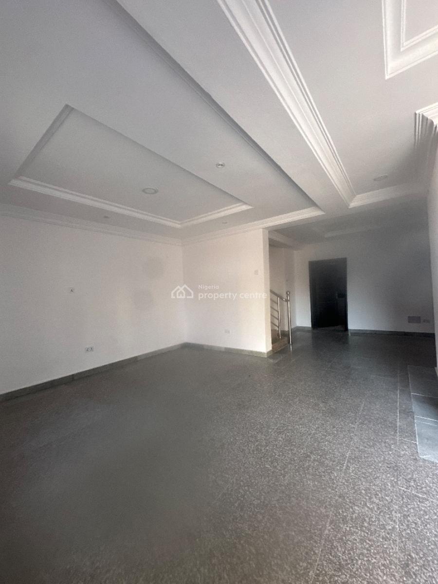 5bedrooms Semi Detached with 2 Rooms Bq Available, Lekki Phase 1, Lekki, Lagos, Semi-detached Duplex for Rent