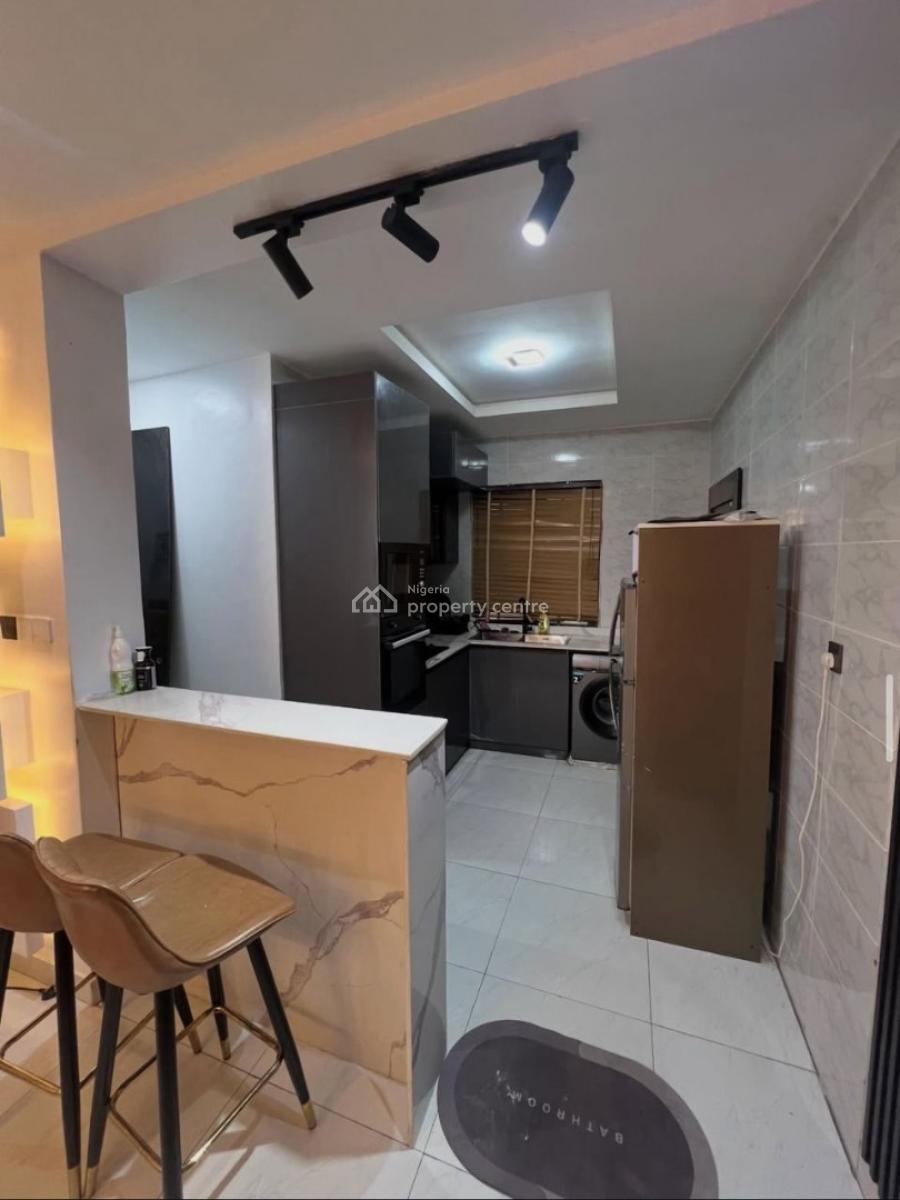 Furnished 2 Bedroom Apartment (2nd Floor), Ologolo, Lekki, Ologolo, Lekki, Lagos, Flat / Apartment for Rent