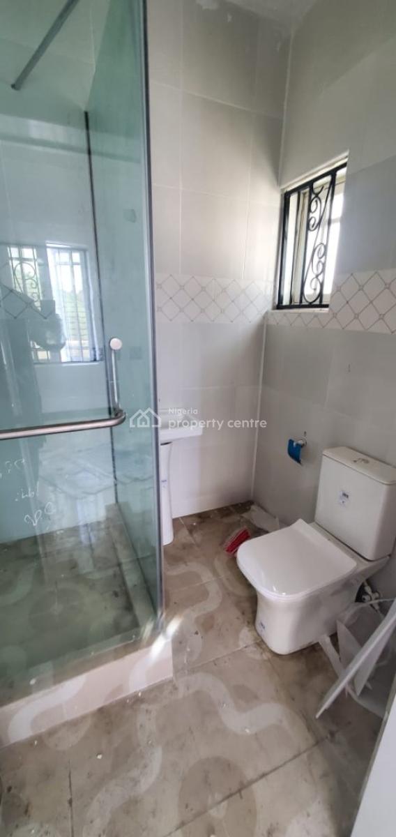 Spacious 2 Bedrooms Maisonette (flat)*, Lekki County, Lekki Expressway, Lekki, Lagos, Flat / Apartment for Rent