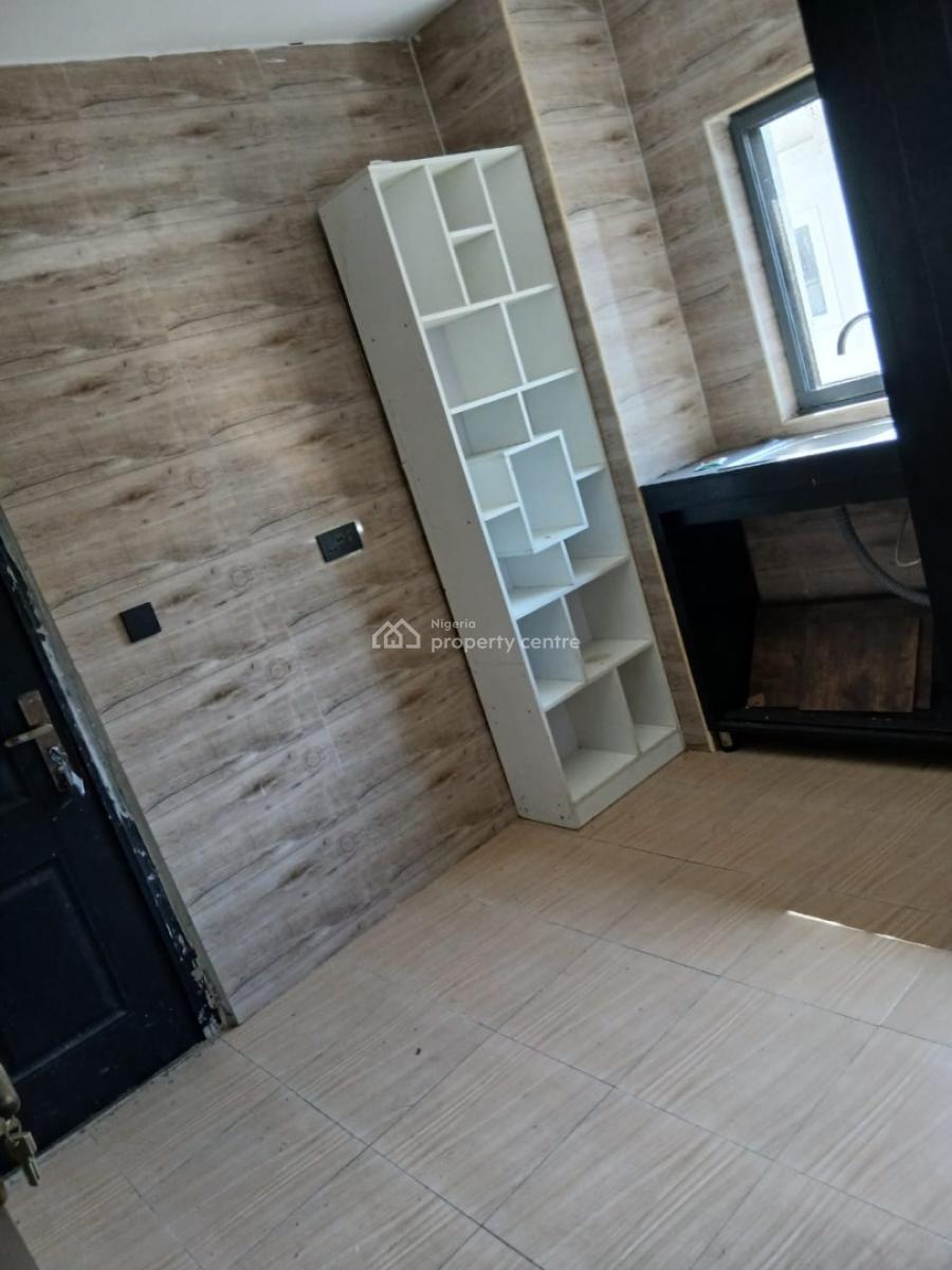Luxury 3 Bedroom Apartment with 24hrs Power Supply, Fara Park Estate, Sangotedo, Ajah, Lagos, Flat / Apartment for Rent