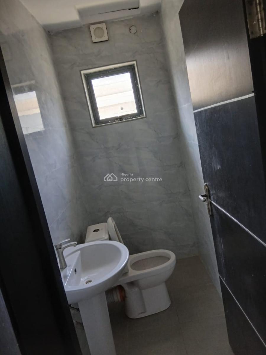 Luxury 3 Bedroom Apartment with 24hrs Power Supply, Fara Park Estate, Sangotedo, Ajah, Lagos, Flat / Apartment for Rent