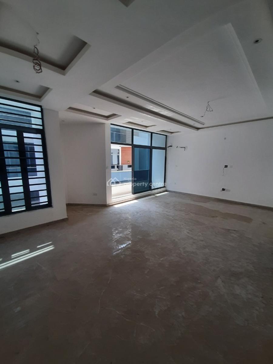 Serviced 4 Bedroom En-suite Townhouse. It Comes with a Mini Living Roo, Ikate Elegushi, Lekki, Lagos, Terraced Duplex for Rent