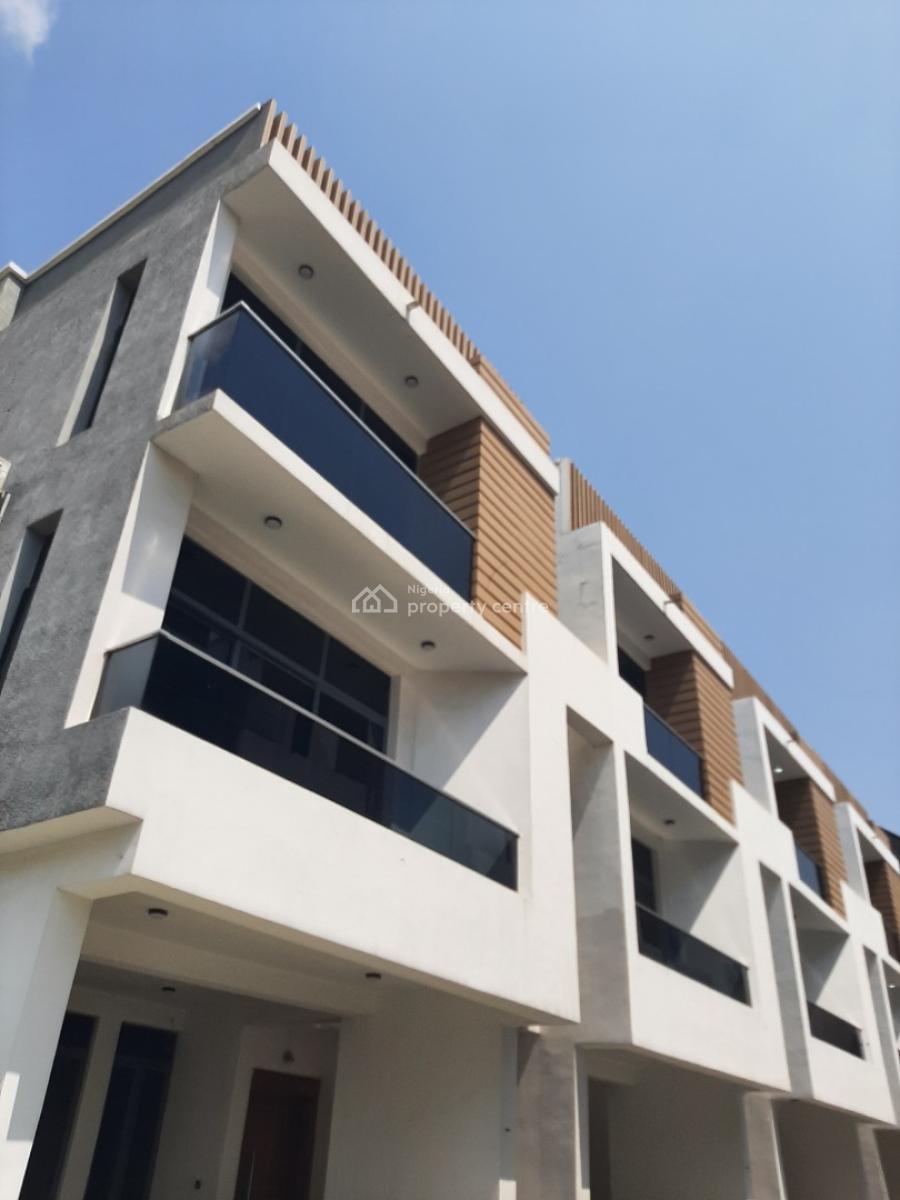 Serviced 4 Bedroom En-suite Townhouse. It Comes with a Mini Living Roo, Ikate Elegushi, Lekki, Lagos, Terraced Duplex for Rent