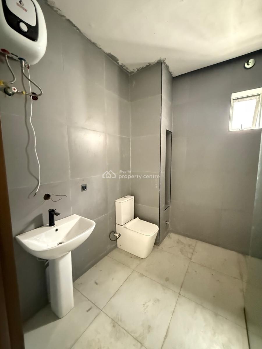 Serviced 3 Bedroom Penthouse with Elevator, Swimming Pool and Gym, Ikate By Lekki Phase 1, Ikate, Lekki, Lagos, Block of Flats for Sale