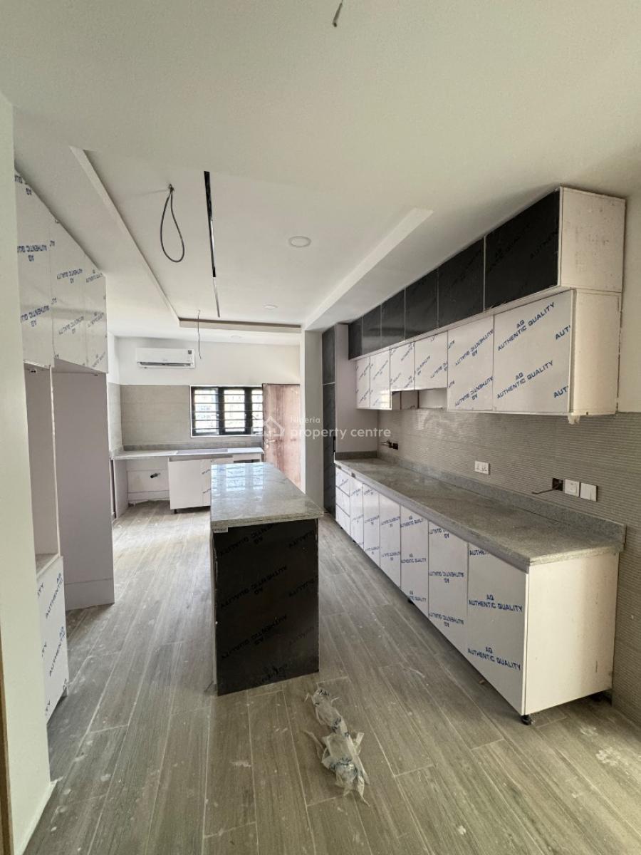 Beautiful Four (4) Bedroom Terraced Duplex, Lekki Phase 1, Lekki, Lagos, Terraced Duplex for Sale