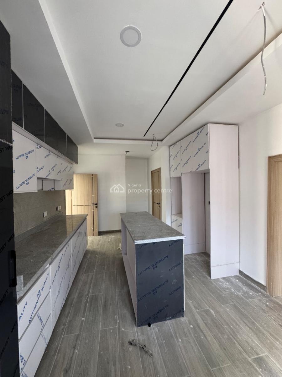 Beautiful Four (4) Bedroom Terraced Duplex, Lekki Phase 1, Lekki, Lagos, Terraced Duplex for Sale