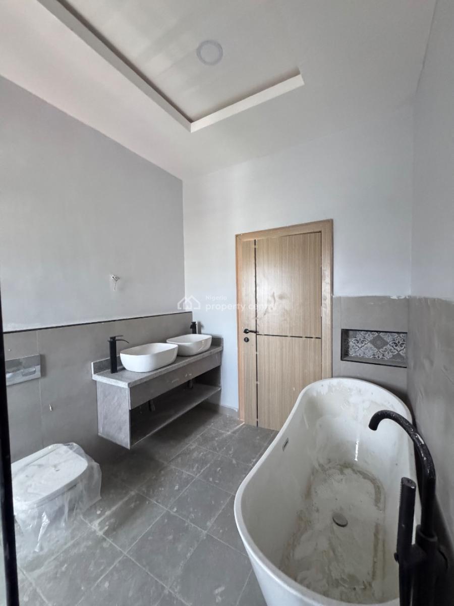 Beautiful Four (4) Bedroom Terraced Duplex, Lekki Phase 1, Lekki, Lagos, Terraced Duplex for Sale