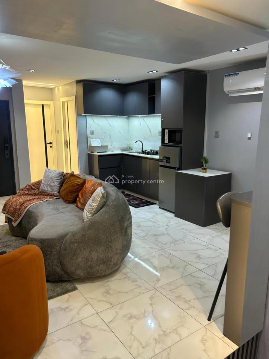 1bedroom Apartment with Swimming Pool and Elevator Ps5(on Request) Av, Lekki Phase 1, Lekki, Lagos, Flat / Apartment Short Let