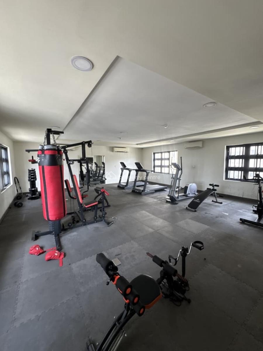 Spacious 3 Bedroom Apartment with Bq, Lekki Phase 1, Lekki, Lagos, Flat / Apartment for Rent