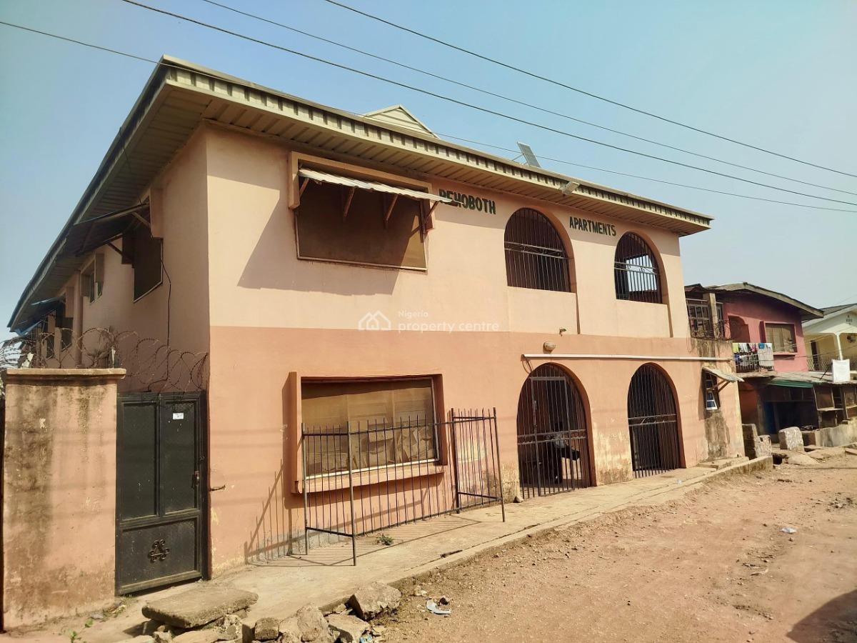 Available  a Fully Functioning Hostel Containing 20 Units O, 2-minute Walk to University of Ibadan; Very Accessible, Ibadan, Oyo, House for Sale