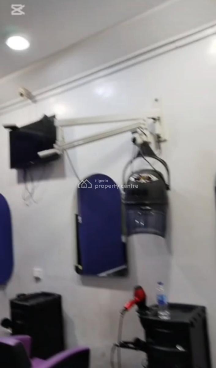 Fully Furnished Unisex Salon/ Spa 4th Avenue for Sell, Gwarinpa, Abuja, Shop for Rent