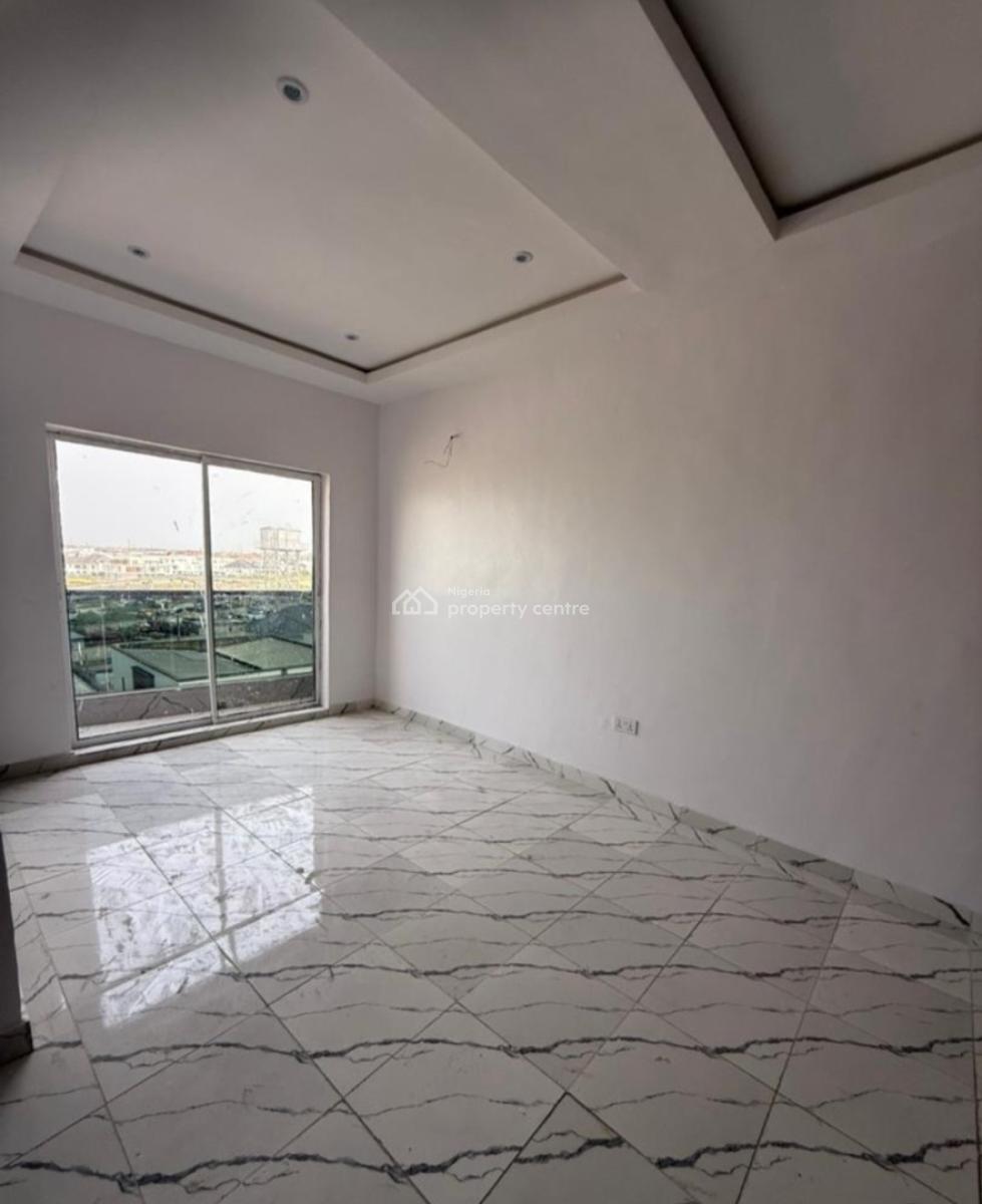 Newly Built and Serviced with 24/7 Power Supply 2 Bedroom En-suite Fla, Ikate, Lekki, Lagos, Flat / Apartment for Rent