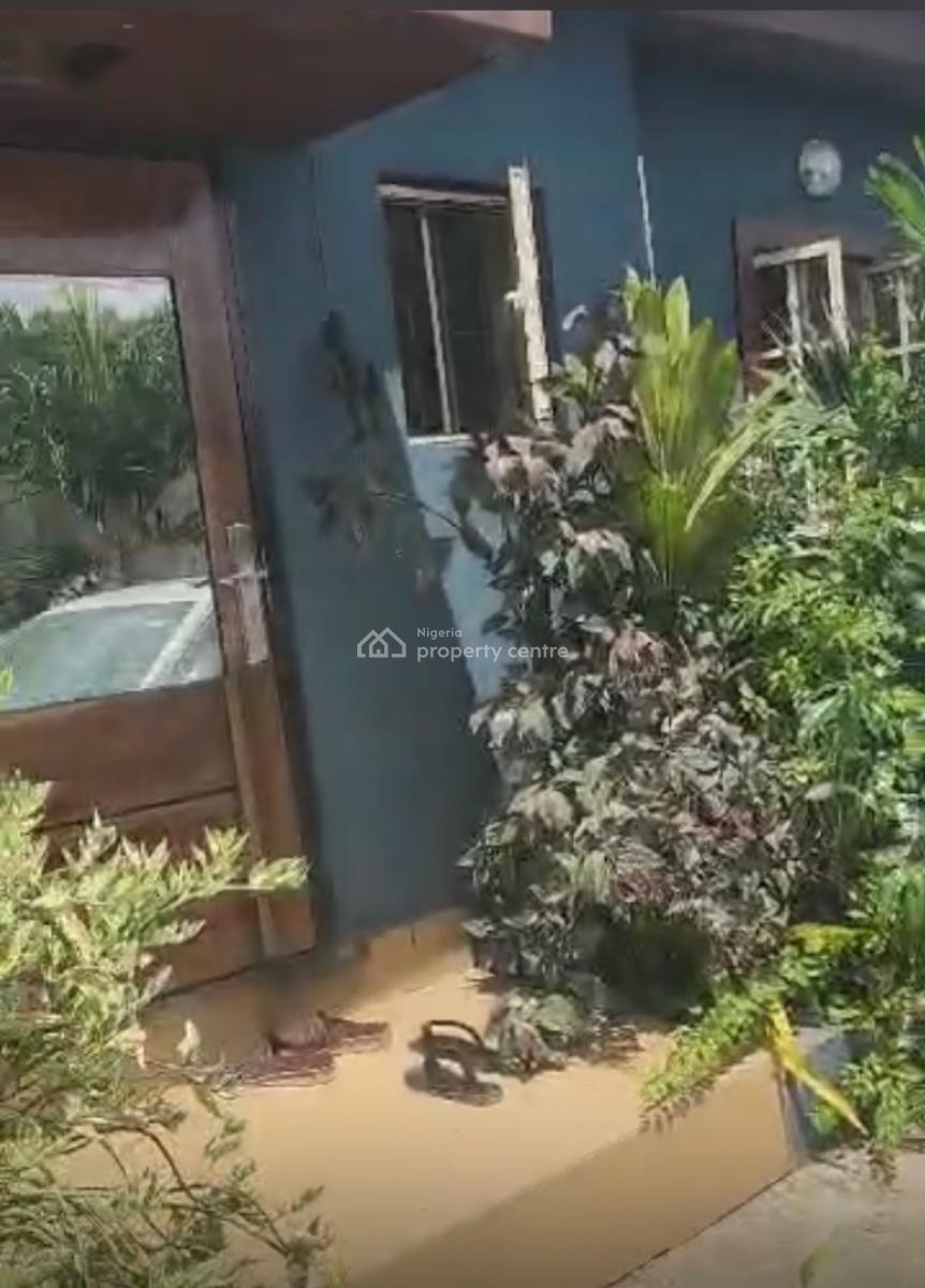 Contemporary 3 Bedroom Bungalow All Room Ensuites,self Compound Avail, Gold Crescent, Jakande Isolo Lagos Nigeria, Isolo, Lagos, Detached Bungalow for Sale