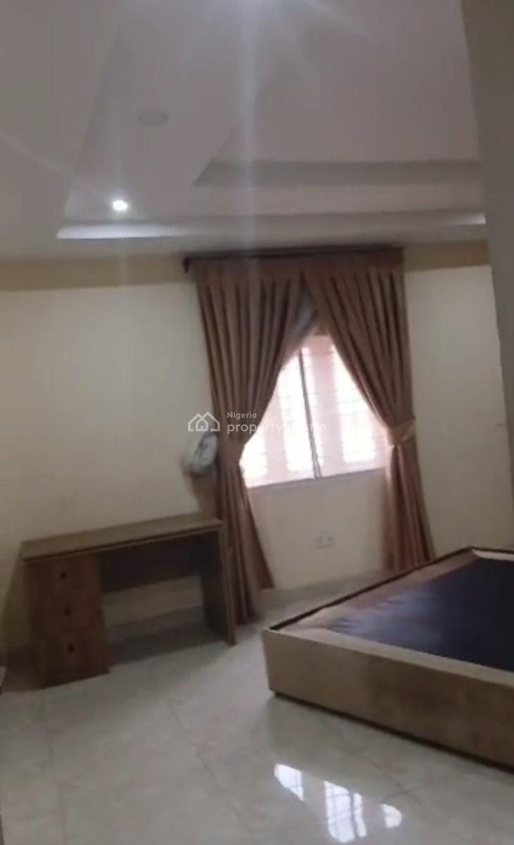 Serviced Spacious Standard Decent Three Bedroom Apartment, Life Camp, Abuja, Flat / Apartment for Rent