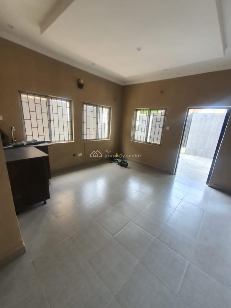 Luxury Miniflat with Open Plan Kitchen Upstairs with Balcony, Off Admiralty, Lekki Phase 1, Lekki, Lagos, Mini Flat (room and Parlour) for Rent