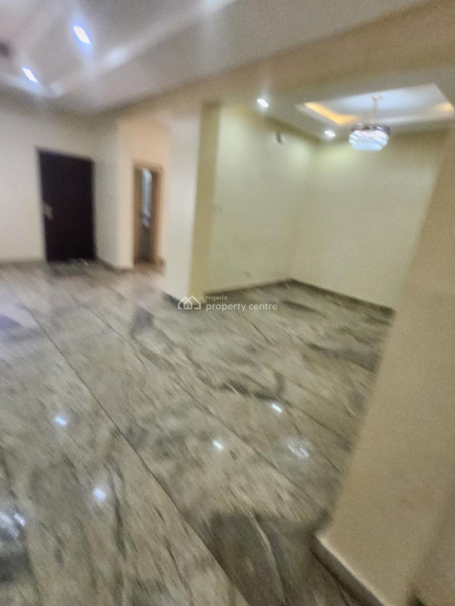 Luxury Service 3 Bedroom Flat with Bq, with Ac & Inverter, Tarred Rd, Off Ademola Adetunkubo, Wuse 2, Abuja, Flat / Apartment for Rent