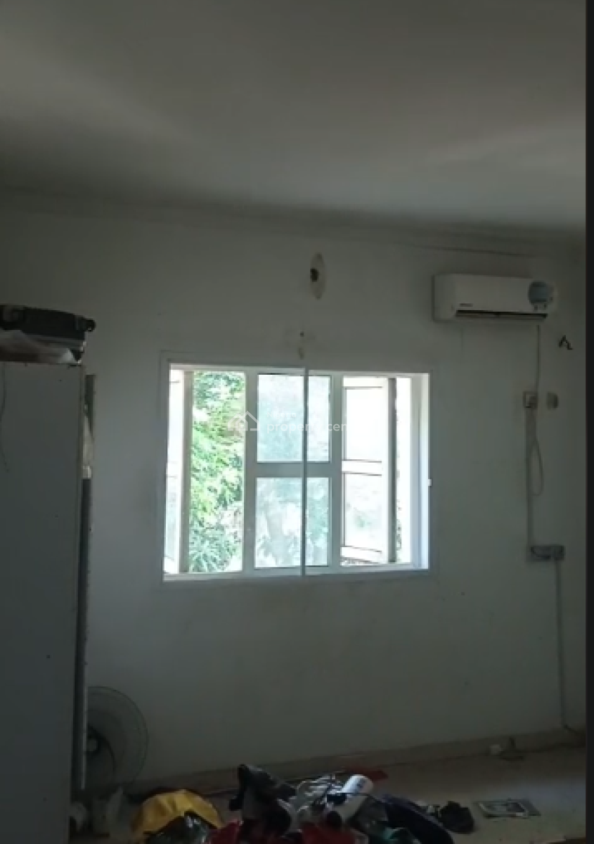 Spacious Studio Apartment Upstairs, Eleganza Gardens Estate, Vgc, Lekki Phase 2, Lekki, Lagos, Flat / Apartment for Rent