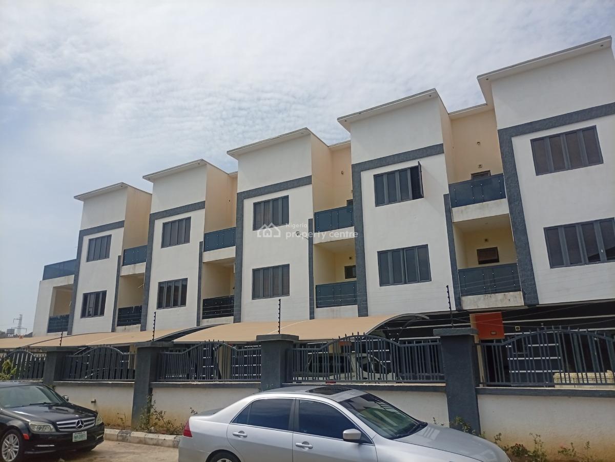 Exquisitely Finished and Spacious 4 Bedroom Terraced Duplex with a Bq, Guzape District, Abuja, Terraced Duplex for Rent