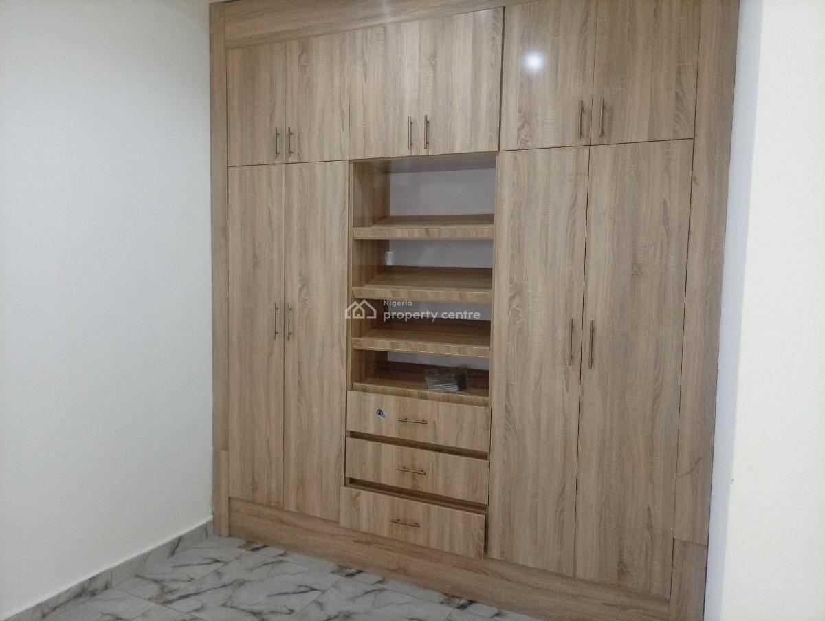 Exquisitely Finished and Spacious 4 Bedroom Terraced Duplex with a Bq, Guzape District, Abuja, Terraced Duplex for Rent