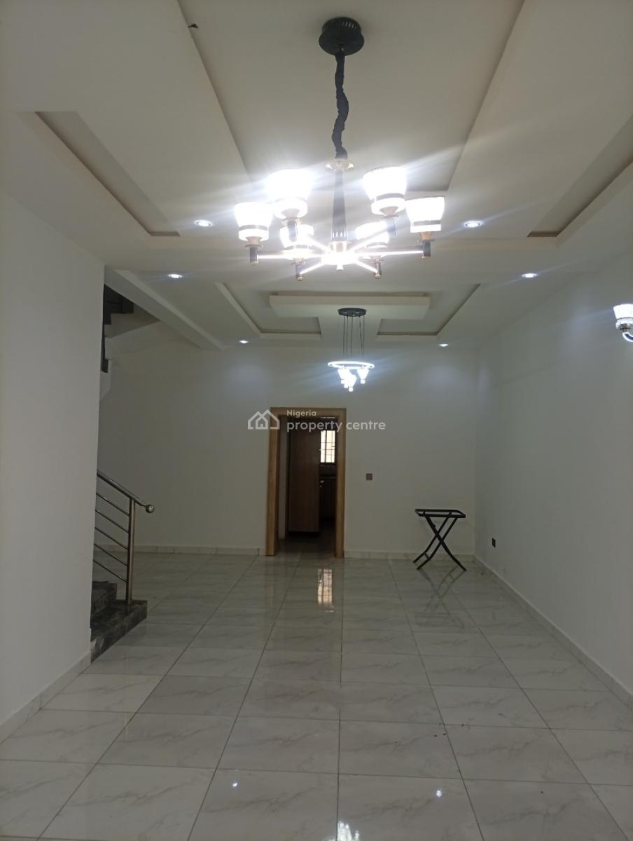 Exquisitely Finished and Spacious 4 Bedroom Terraced Duplex with a Bq, Guzape District, Abuja, Terraced Duplex for Rent