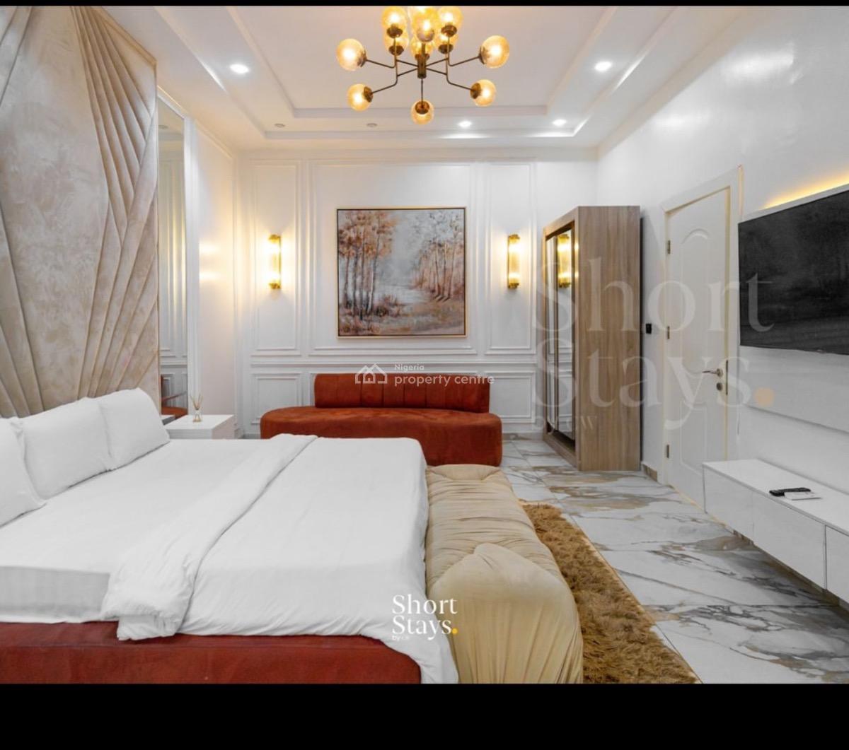 3 Bedroom Waterfront Penthouse in Lekki, Lekki Phase 1, Lekki, Lagos, Flat / Apartment for Rent