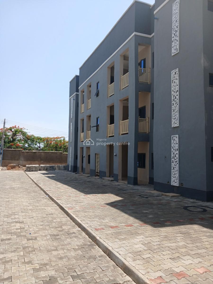 a Brand New Spacious 3-bedroom Flat + 1bq, Idu-karmo Abuja. ( After Nizamiyel Hospital) Turkish Hospital, Idu Industrial, Abuja, Flat / Apartment for Rent