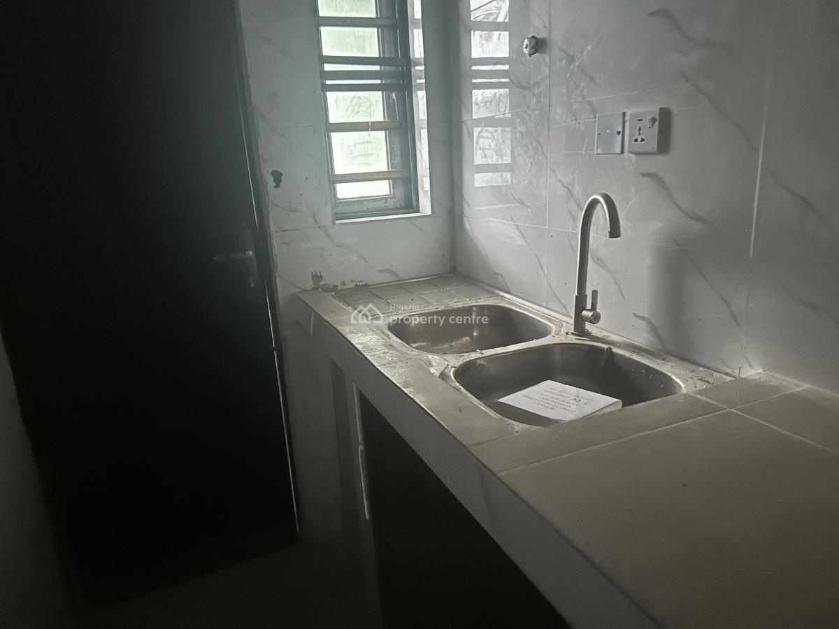 Luxury 2 Bedroom Flat Well Paved Road, Elesekan Road Ibeju Lekki, Bogije, Ibeju Lekki, Lagos, Flat / Apartment for Rent