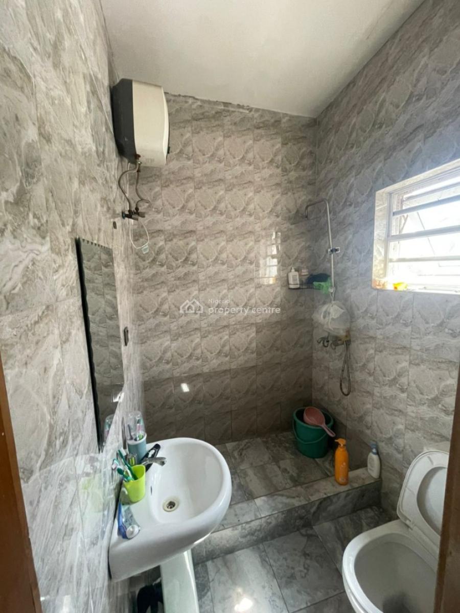 Sharp 3 Bedroom Bungalow Alone in Compound in a Secured Estate, Sangotedo, Sangotedo, Ajah, Lagos, Flat / Apartment for Rent