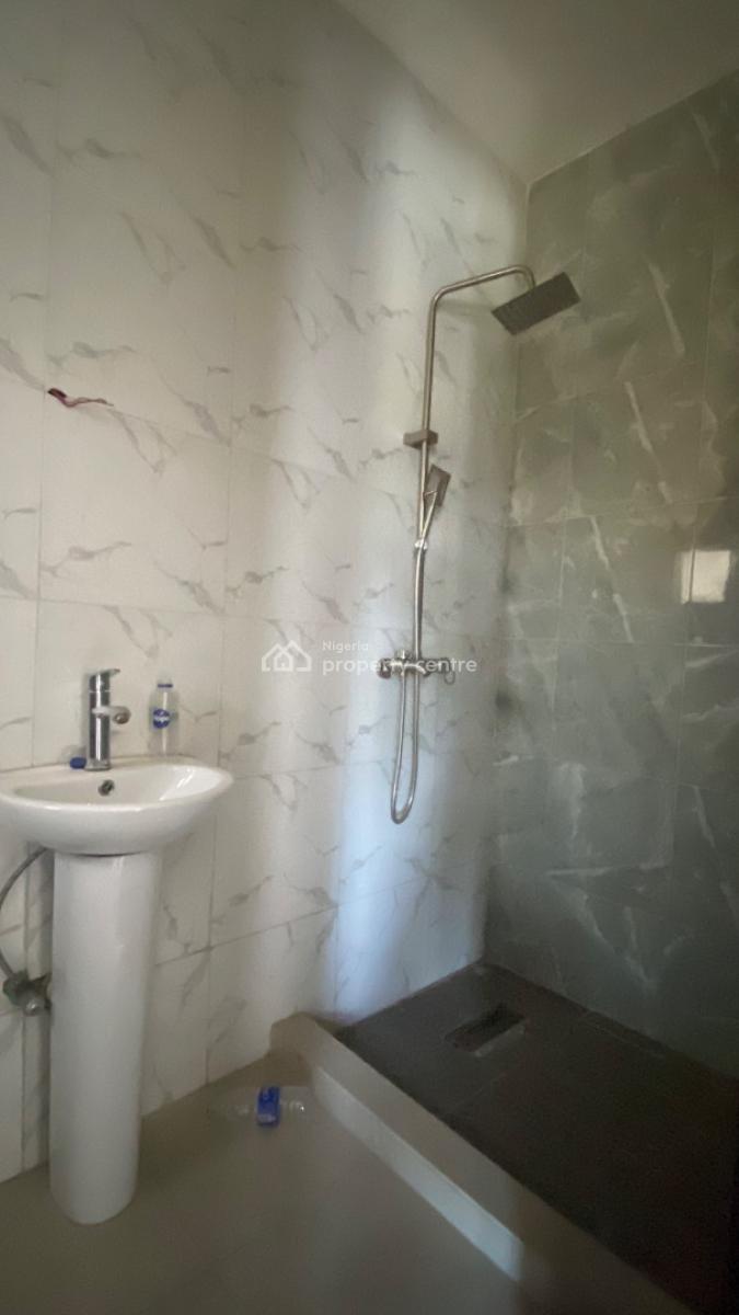 Spacious 3 Bedroom Flat + Bq  Jahi, Jahi Gilmore, Jahi, Abuja, Flat / Apartment for Rent