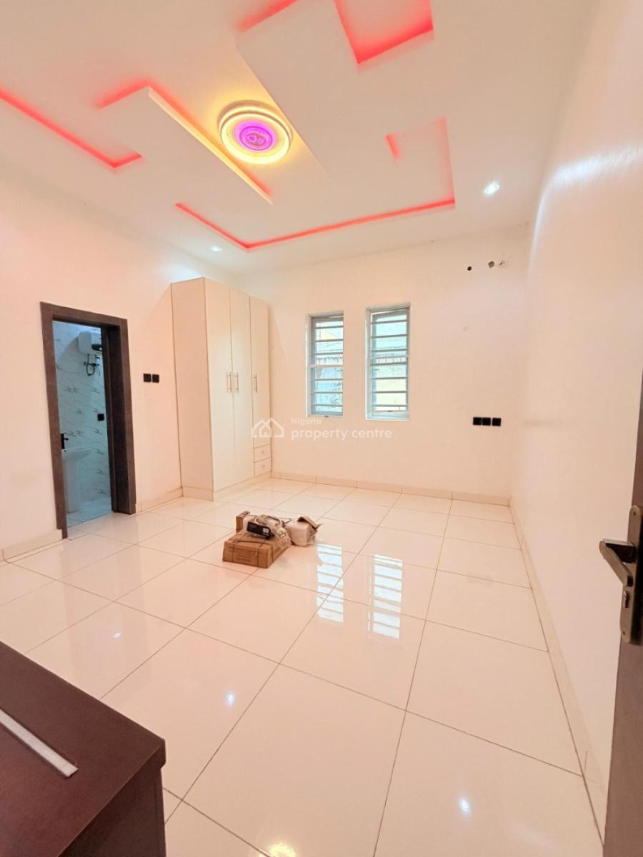 4 Bedroom Semi Duplex with B/q, Magodo Phase 1,ikeja Lagos, Gra Phase 1, Magodo, Lagos, Semi-detached Duplex for Sale