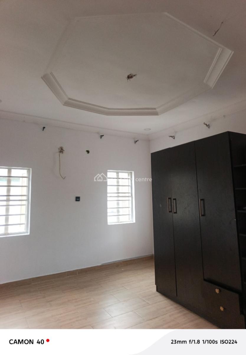 Luxury 2 Bedroom Flat Upstairs in an Estate at Badore Ajah, Badore Ajah, Badore, Ajah, Lagos, Flat / Apartment for Rent