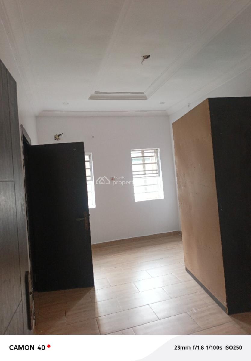 Luxury 2 Bedroom Flat Upstairs in an Estate at Badore Ajah, Badore Ajah, Badore, Ajah, Lagos, Flat / Apartment for Rent