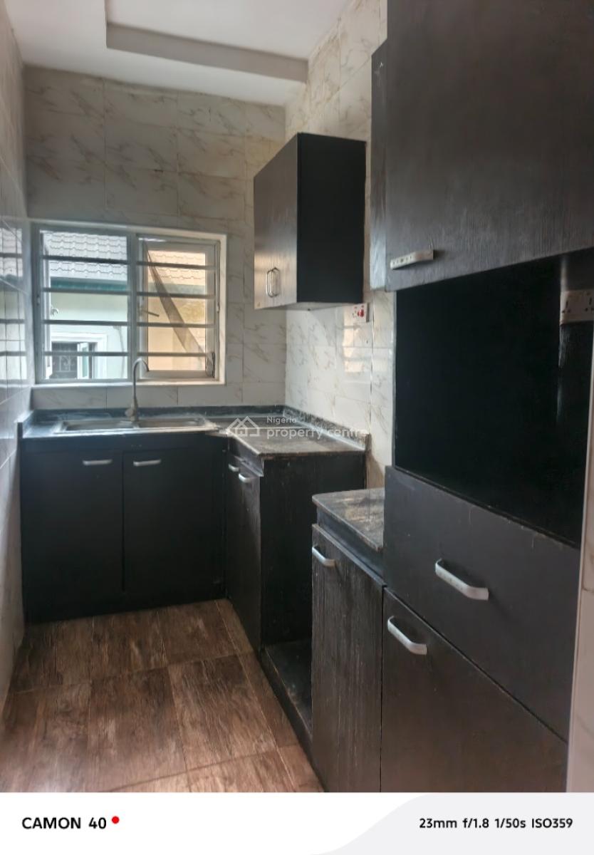 Luxury 2 Bedroom Flat Upstairs in an Estate at Badore Ajah, Badore Ajah, Badore, Ajah, Lagos, Flat / Apartment for Rent