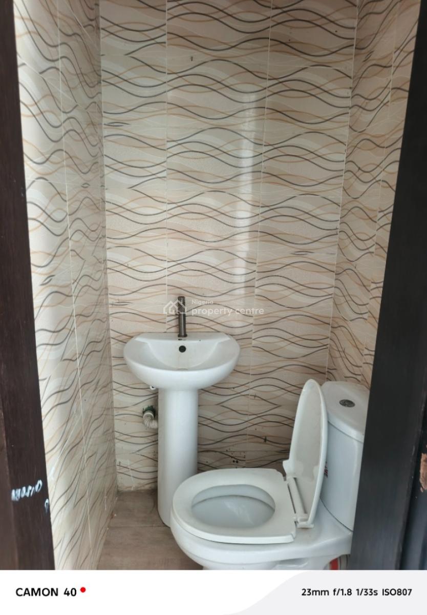 Luxury 2 Bedroom Flat Upstairs in an Estate at Badore Ajah, Badore Ajah, Badore, Ajah, Lagos, Flat / Apartment for Rent