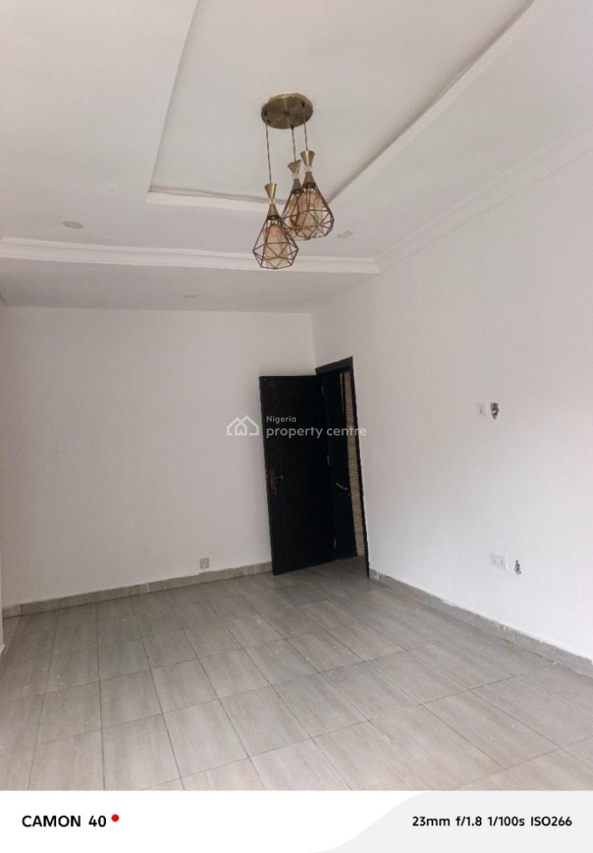 Luxury 2 Bedroom Flat Upstairs in an Estate at Badore Ajah, Badore Ajah, Badore, Ajah, Lagos, Flat / Apartment for Rent