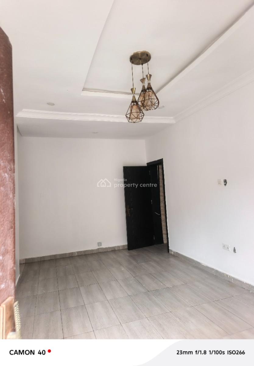 Luxury 2 Bedroom Flat Upstairs in an Estate at Badore Ajah, Badore Ajah, Badore, Ajah, Lagos, Flat / Apartment for Rent