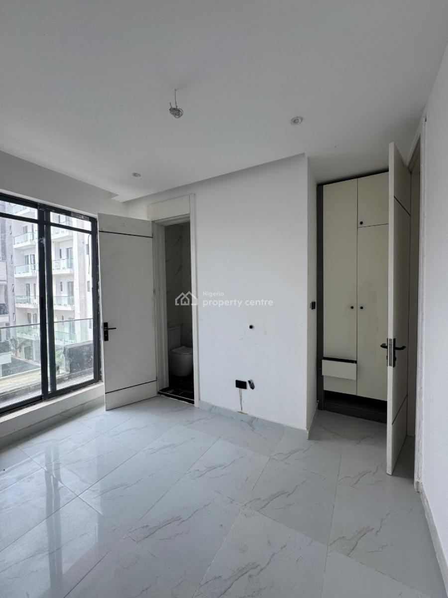 Spacious 2&3 Bedroom Apartment, Lekki Phase 1, Lekki, Lagos, Flat / Apartment for Sale