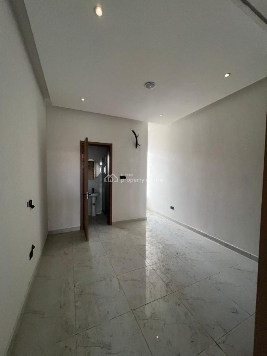2 Bedroom Apartment, Lekki Phase 1, Lekki, Lagos, Flat / Apartment for Rent