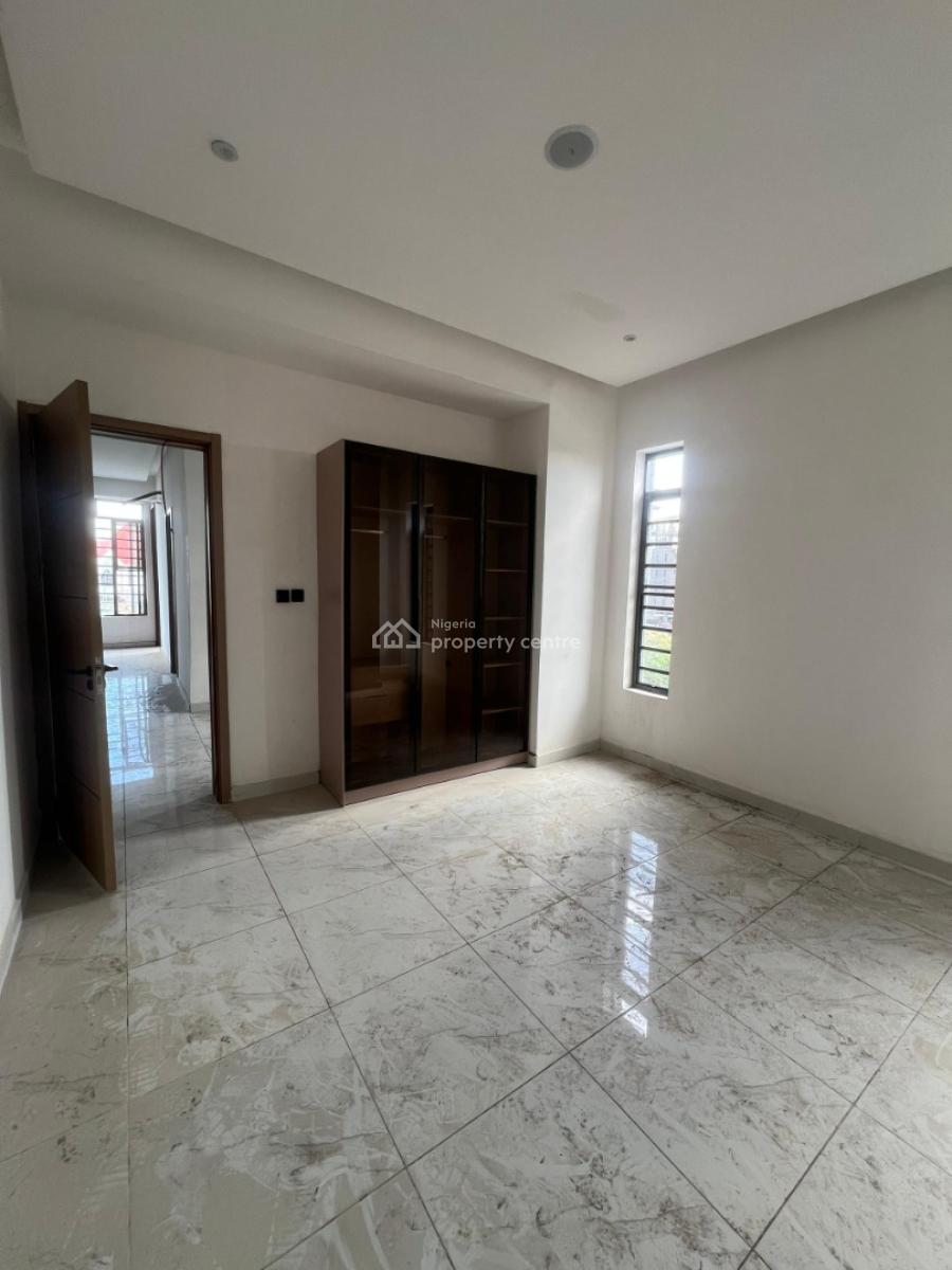 2 Bedroom Apartment, Lekki Phase 1, Lekki, Lagos, Flat / Apartment for Rent